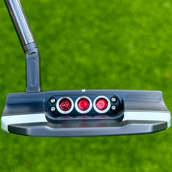 Brand New Blacked Out 2025 Tour Studio Style Fastback 1.5 w/Flojet Neck