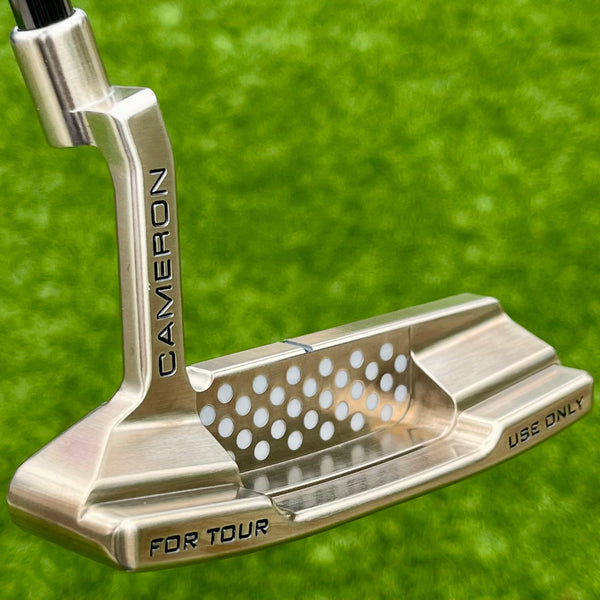 Brooks Koepka Style Chromatic Bronze T22 Newport 2 Tour w/Teryllium Insert & Top Line