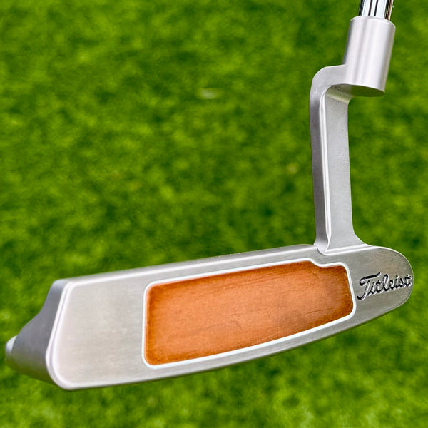 Brand New 2008 Scotty Cameron Limited Edition Buttonback Newport