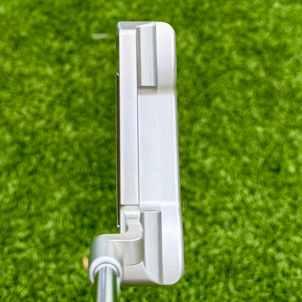 Brand New 2008 Scotty Cameron Limited Edition Buttonback Newport