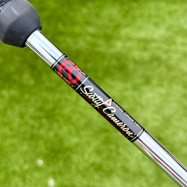Black Tour Studio Style Fastback 1.5 w/Flojet Neck & Carbon Chainlink Insert