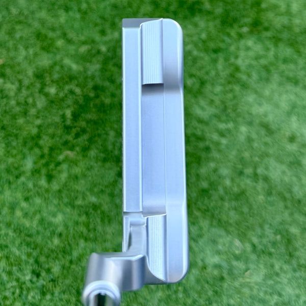 Brand New Studio Style Tour Newport w/No Alignment Aid (Naked)