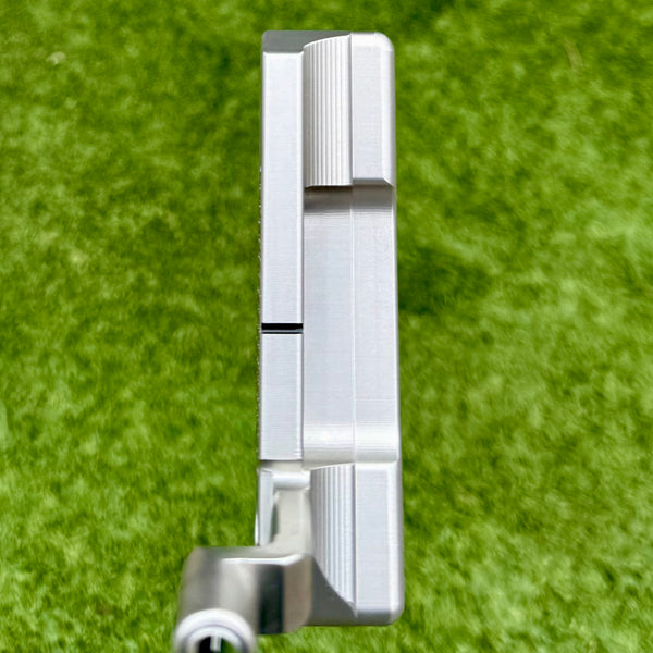 Brand New Tour Studio Style Newport 2 w/Blue Paint & Top Line Alignment Aid