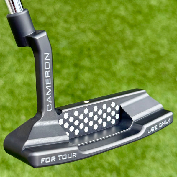 Brand New Tour T22 Newport 2 Teryllium In Black Finish w/Sight Dot Alignment Aid