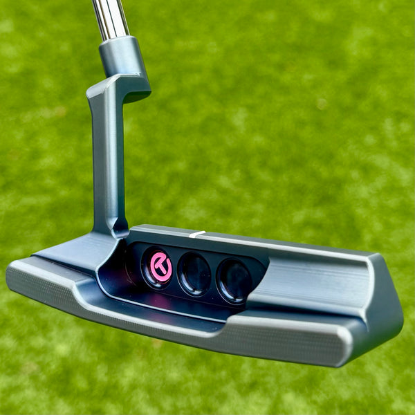 Brand New Mystic Blue Tour Rat 2 SSS w/Pink Accents