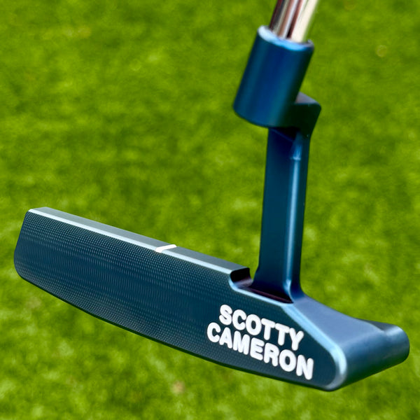 Brand New Mystic Blue Tour Rat 2 SSS w/Pink Accents