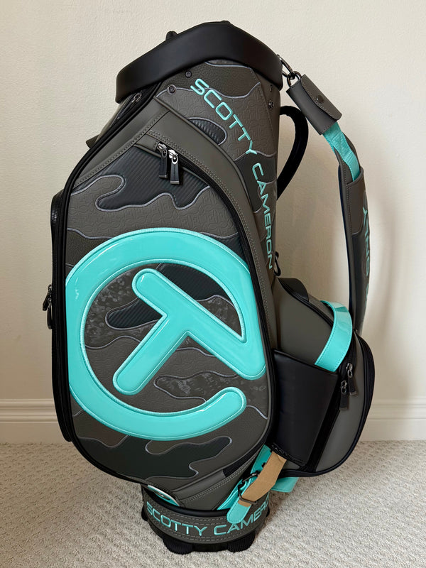 Brand New Gallery "Vault" Exclusive, Camo/Tiffany Circle T Staff Bag
