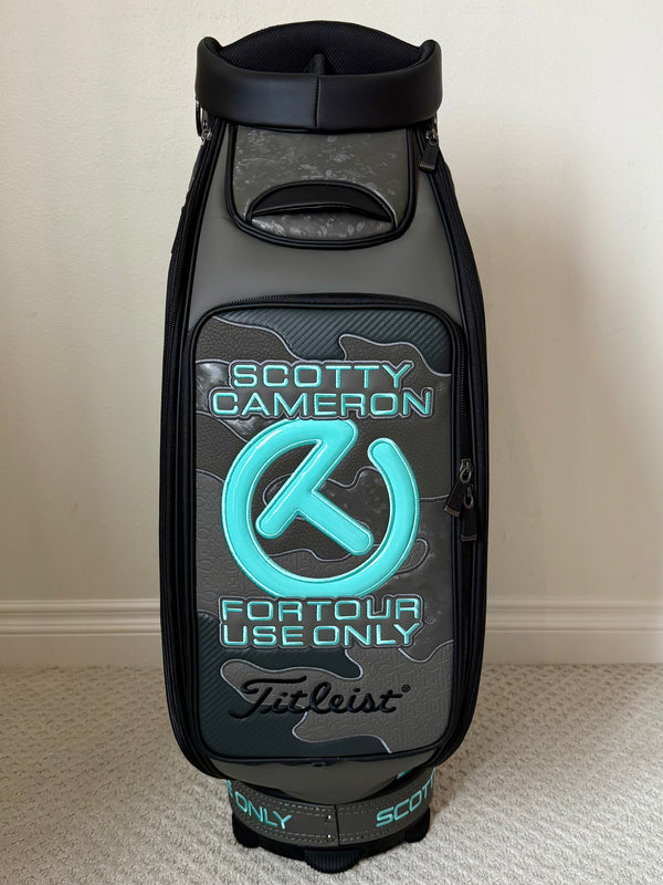 Brand New Gallery "Vault" Exclusive, Camo/Tiffany Circle T Staff Bag