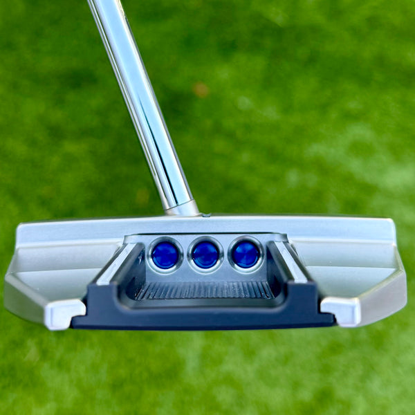 Center Shaft Tour Futura 5S w/Blue Paint & Matching Tour Grip & Headcover