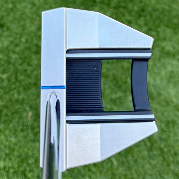 Center Shaft Tour Futura 5S w/Blue Paint & Matching Tour Grip & Headcover