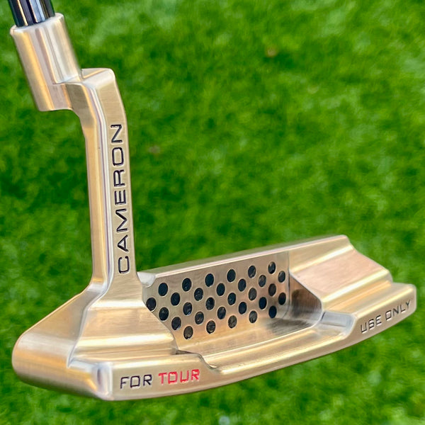 Brand New Chromatic Bronze T22 Newport 2 Tour w/Newly Released Tour Pinflag Cover