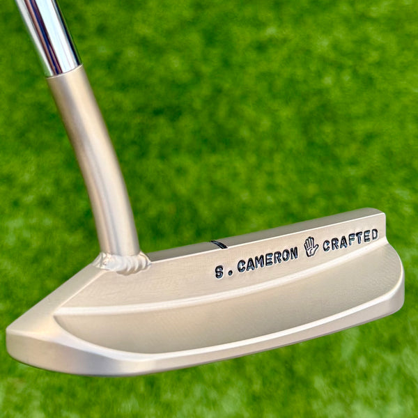 Brand New Chromatic Bronze "S. Cameron" Hand Crafted Craftsman 1.5 SSS  w/Welded Round Neck