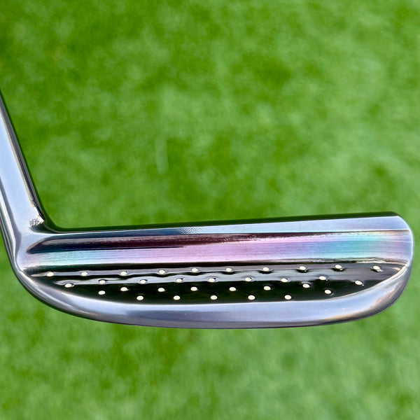 2005 Custom Tour Napa w/Premium Hand Stamping & "Snow" on Flange