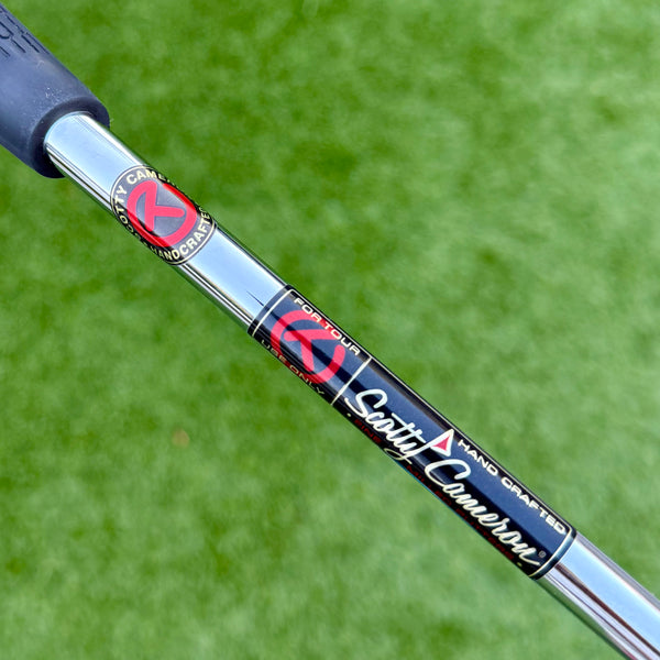 Black Tour Studio Style Fastback 1.5 w/Flojet Neck & Carbon Chainlink Insert