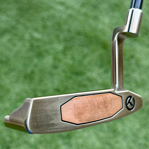 Brand New Chromatic Bronze T22 Newport 2 Tour Teryllium w/Black Tour Shaft