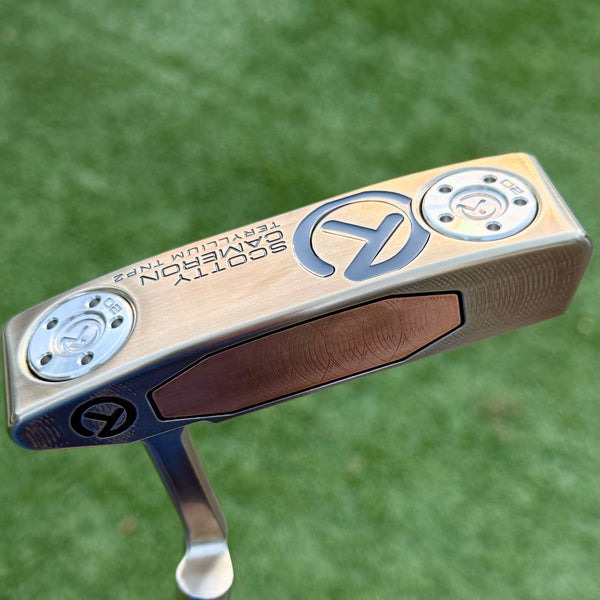 Brand New Chromatic Bronze T22 Newport 2 Tour Teryllium w/Black Tour Shaft