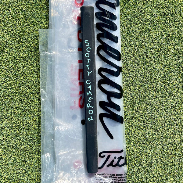 New Circle T Pistolini Grip - Tiffany Blue