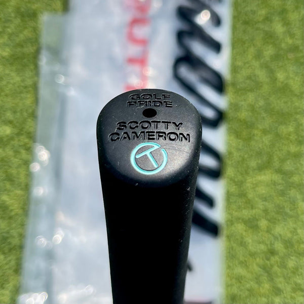 New Circle T Pistolini Grip - Tiffany Blue