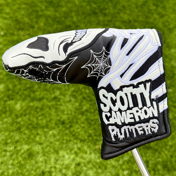 2017 Halloween Limited Release "Knock 'Em Dead" Blade Headcover
