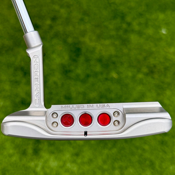 Brand New Tour Newport Studio Style w/Carbon Chainlink Face Insert