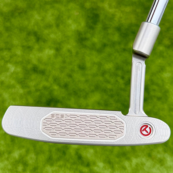 Brand New Tour Newport Studio Style w/Carbon Chainlink Face Insert