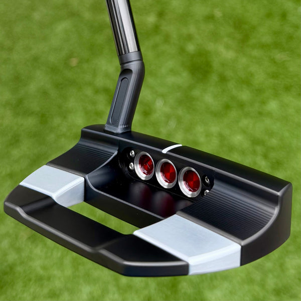 Brand New, Fully Blacked Out, Tour Studio Style Fastback 1.5 w/Flojet Neck & Carbon Chainlink Insert