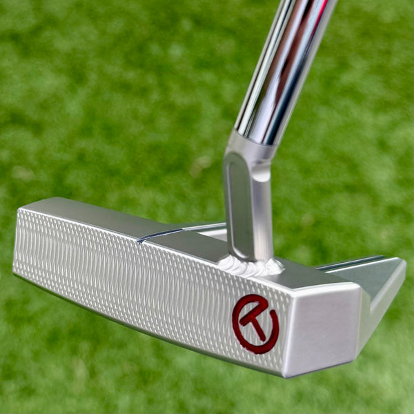 Brand New 2025 Phantom X T7.5 SSS w/Pink Camo Tour Bulldog Headcover