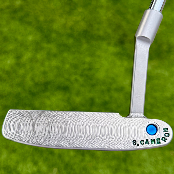 Brand New "Vault" Exclusive, "S.C.M." 009m SSS Mid Slant Fancy Back
