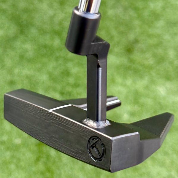 Tour Phantom X T7.2 in Black Finish w/Matching Green Tour Grip & Headcover