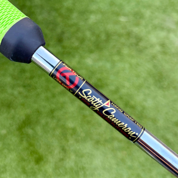 Tour Phantom X T7.2 in Black Finish w/Matching Green Tour Grip & Headcover
