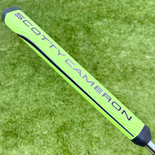 Tour Phantom X T7.2 in Black Finish w/Matching Green Tour Grip & Headcover