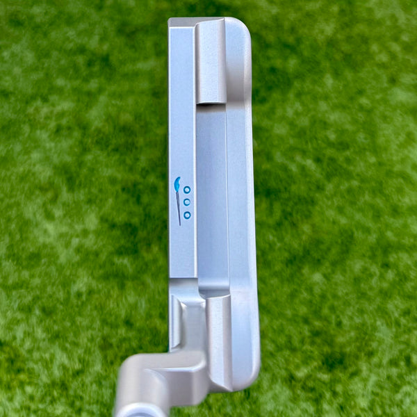 Brand New GSS 009m "Fancy Sole" w/Peace Surfer, Tour Bombs & Sea Bubble Blue Paint Fill