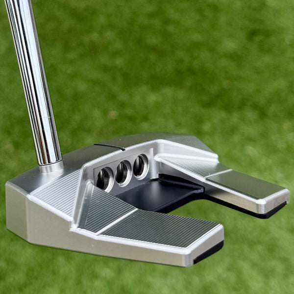 Made for the Tour Phantom T5 w/Single Bend Neck & Top Line Alignment Aid