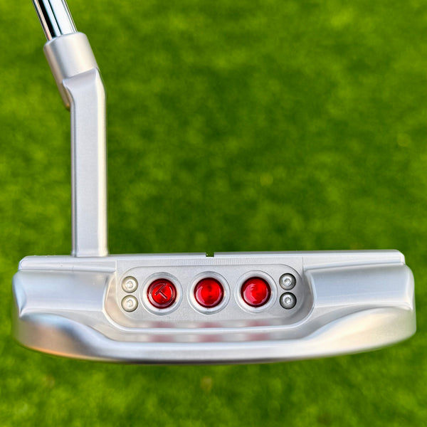 Brand New Tour Fastback 2 w/Red Tour Bombs @ Top Line Alignment Aid