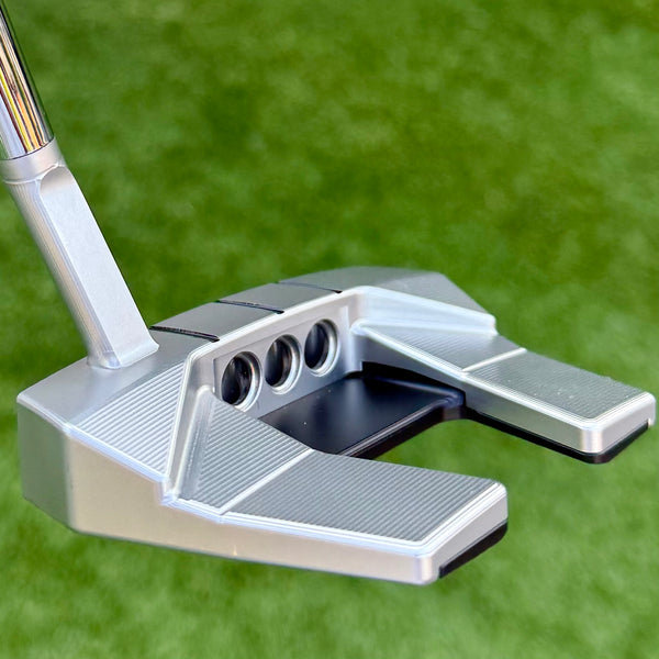 Tour Phantom X T5.5 w/Flojet Neck & 3x Top Line Alignment Aid