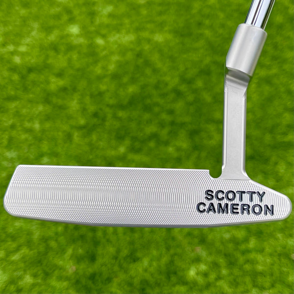 Brand New Tour Rat 2 SSS w/Purple Paint Fill